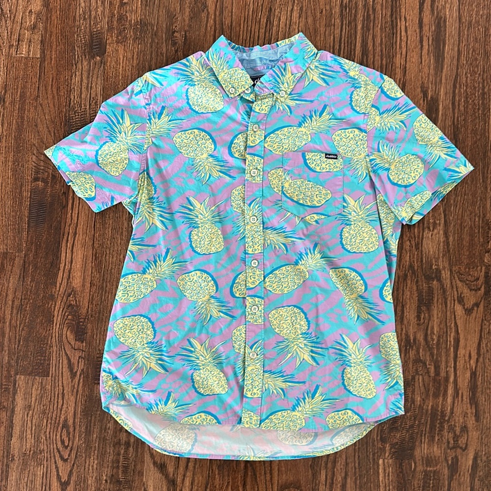 Men’s casual button down shirt
